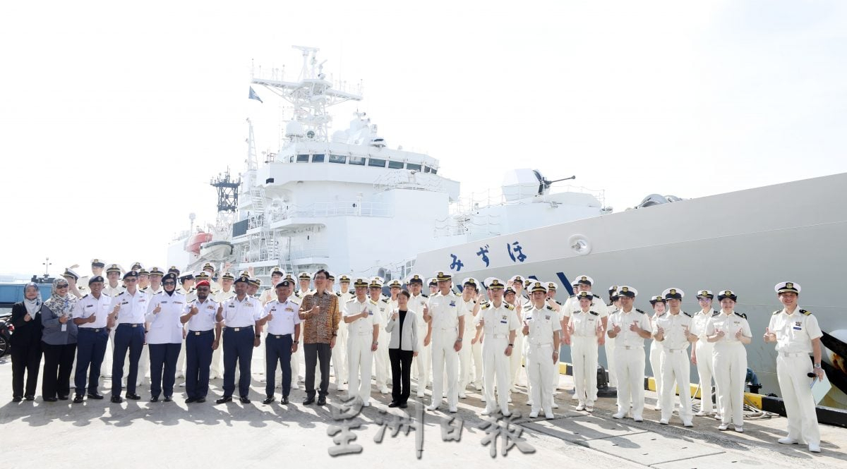 日海上保安厅瑞穗号来访