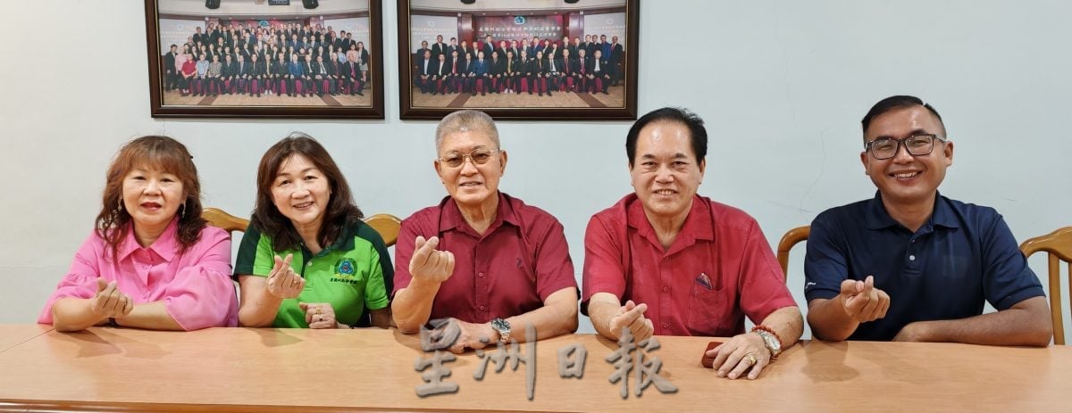 **已签发** 柔：封面：善心美事：柔南安会馆推动公民权活动，守护孩子身份与未来