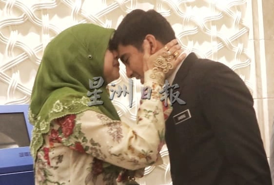 赛沙迪上诉案今裁决 母亲和具拉现身支持