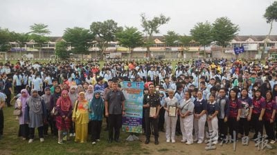 直凉华中环保活动800名学生学习良多