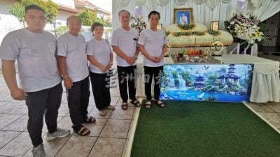 一生为华教而付出   郑成业:父亲常提醒回馈社会