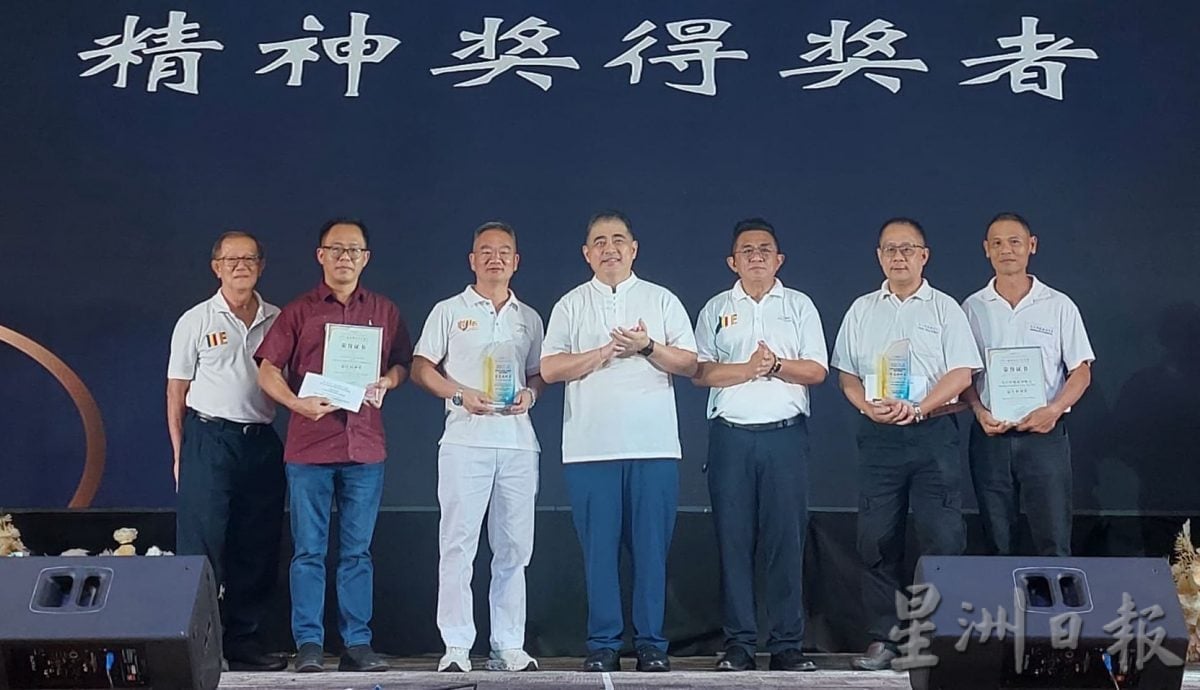 (古城第三版主文)智达大和尚:佛教扮演祥和、安稳的角色形象
