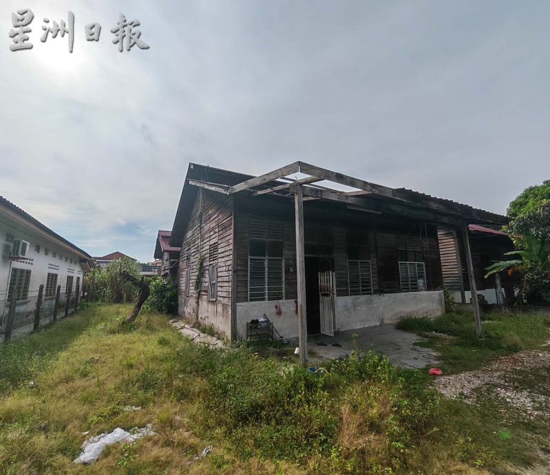 善心组织捐1万2000 助曼绒3贫病家庭