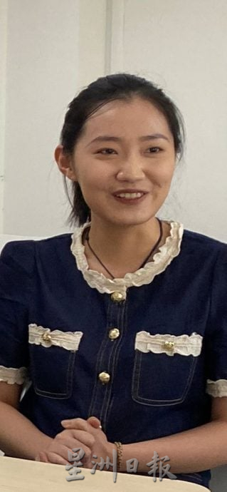 用字严谨 字正腔圆 他们在北京说流利马来语