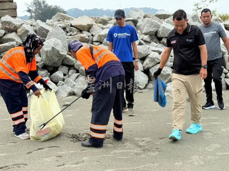 东:已签发:慈济环保捡跑(Plogging)活动圆满落幕,获得224人参与,并捡获361公斤的垃圾及可回收品