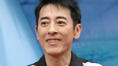 TVB开拍新版《笑傲江湖》 吕颂贤现身开工再演“令狐冲”?