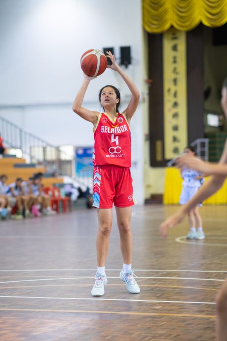 U17全国篮球赛|尚未人齐仍百分击破布城  雪女强势展开卫冕征程