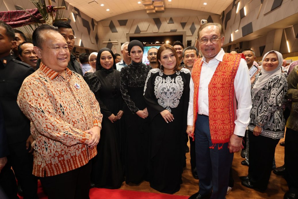 UPSI车祸|东西大道损坏严重 亚历山大：拨款5500万改善