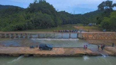 乌鲁凯端漫水桥竣工 居民不再担心雨天出门