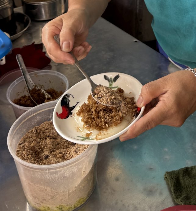 《私房好菜》:海南椰糕及汤圆