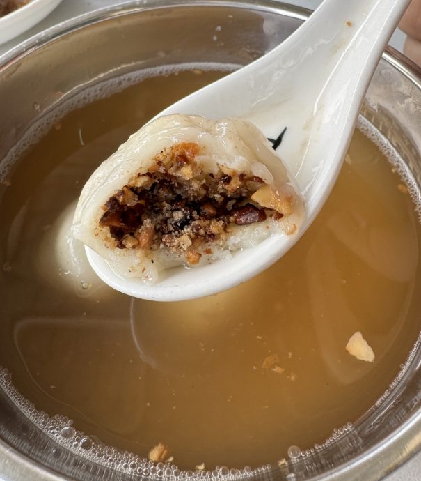 《私房好菜》:海南椰糕及汤圆