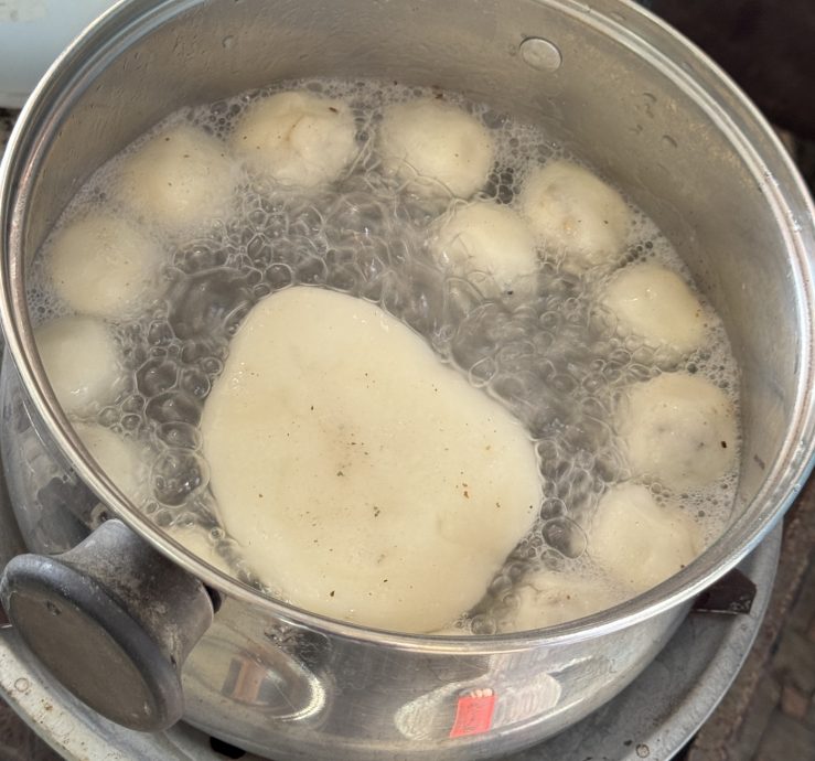 《私房好菜》:海南椰糕及汤圆