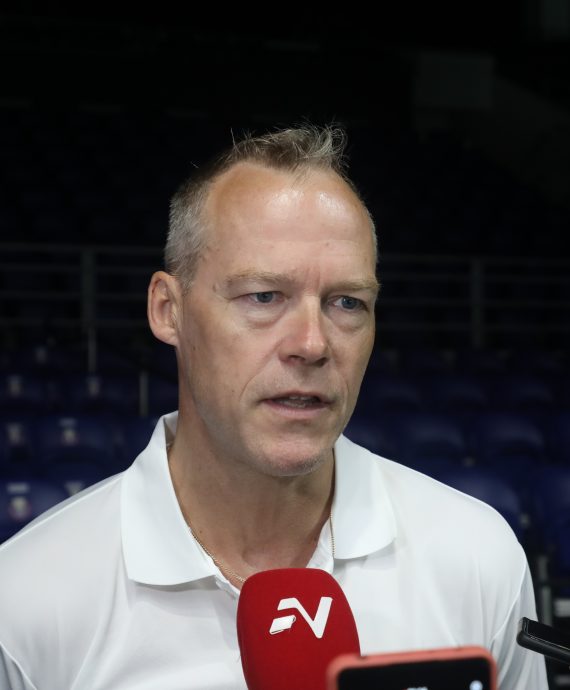 2025年亚洲青少年羽球赛|“大马无男单晋8强”  佐纳森：在预期之内