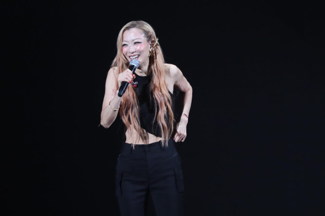 2天后世纪大合唱 陈慧琳被郑秀文“照肺”