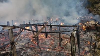 甘榜大火  4木屋烧毁殆尽