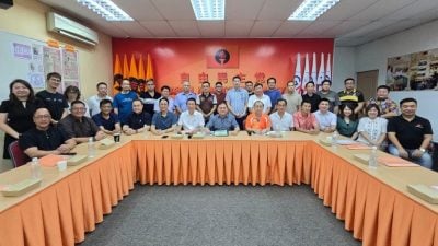 自民党决议：来届沙州选举拒与国阵巫统合作