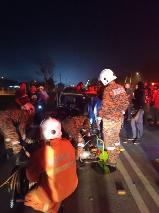 3车发生碰撞 3人受伤被送院