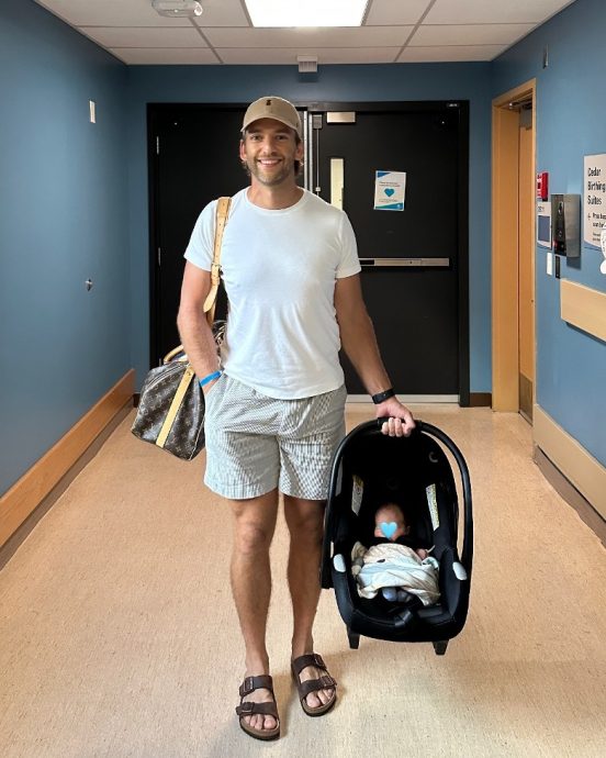 42岁谢婷婷报喜 宣布再添一子 