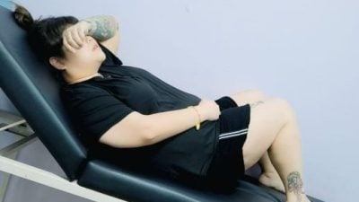 忍尿+爱吃煎炸=剧烈腹痛 女子疑尿道结石 险送院动手术
