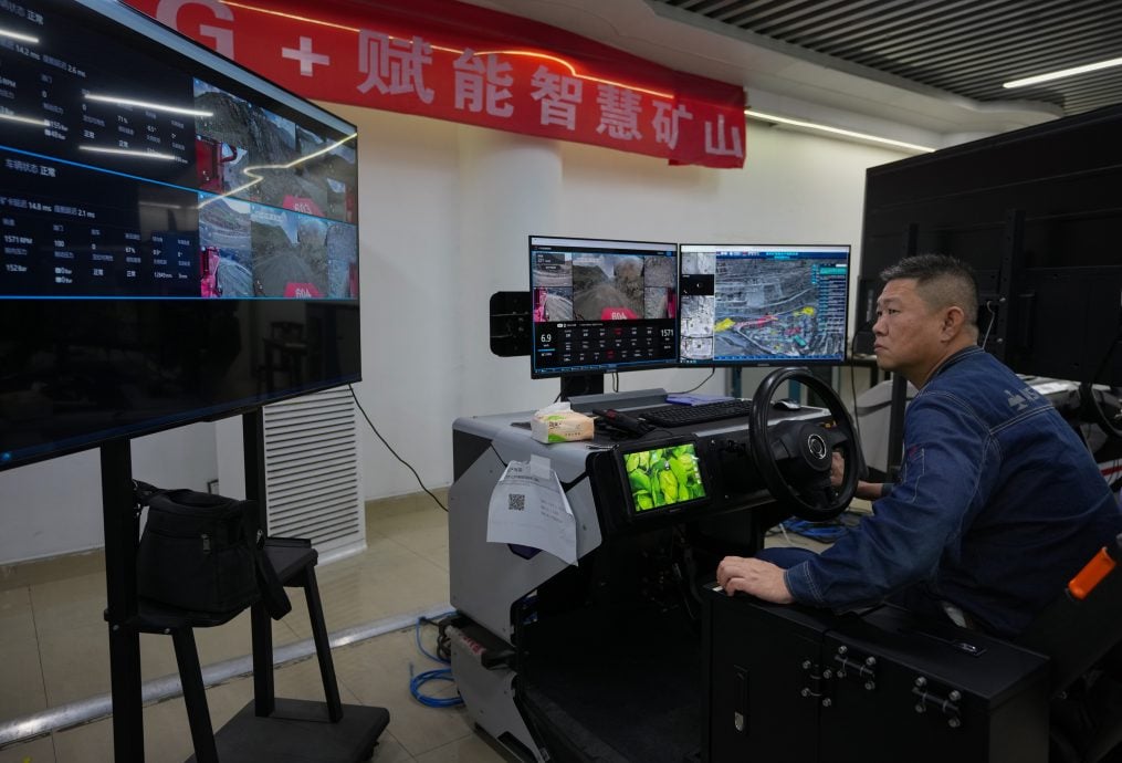 5G技术助力智能远程采矿