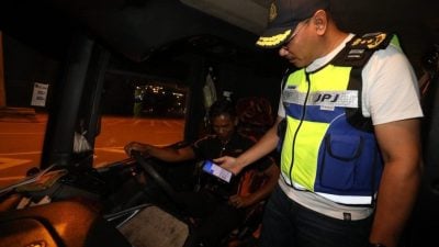 强制绑安全带措施开跑至今 陆交局：查3257巴士 逾12万乘客 违规者不到1%