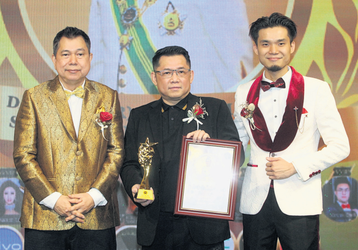 大都会-2025年闪耀企业奖暨闪耀女王奖