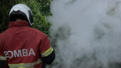 街友凌晨烧电线.民众致电消拯局