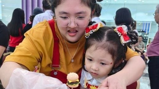 亲子蛋糕装饰赛 刘芯语麦当劳主题抡元