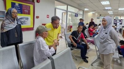沈桂贤：病人无需带病历  149政府诊所年底无纸运作