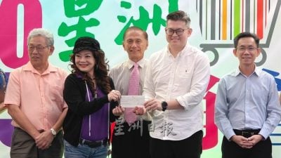 刘碧云:多年推广见成效  旗袍重见风采展魅力