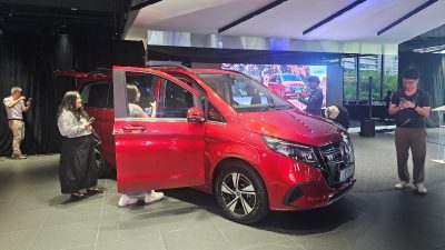 Mercedes-Benz EQV 300大马首秀 豪华电动MPV全新定义
