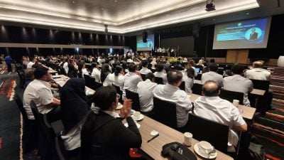 相关者出席座谈会．了解天然资源环境局新举措
