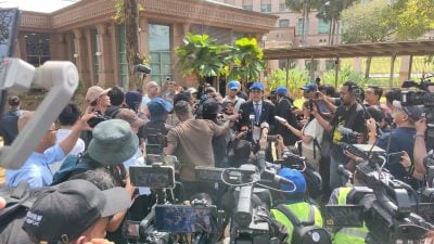 从司法宫步行至首相署 大马律师公会提交备忘录