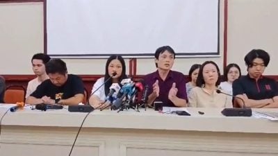 视频| 反贪会向赵家道歉| 要的不是钱 赵家要反贪会交出5涉案官员！