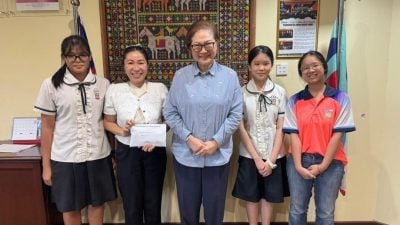 刘静芝助学2建国生