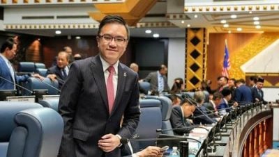 冯晋哲在会用方言致谢 客家话 红了