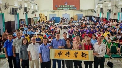 沙书法赛9赛场同步 800人齐挥毫