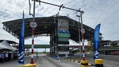 鲁斯兰：砂首个导入智能闸门系统 . 沙玛拉如港口 数码转型