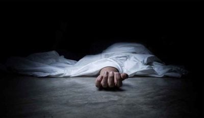 两岁女童昏迷送院不治身亡 遗体现瘀伤养父母被捕调查