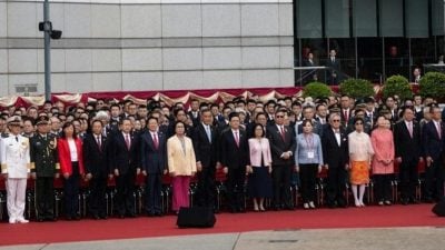 “七一回归”升旗仪式 前特首齐聚