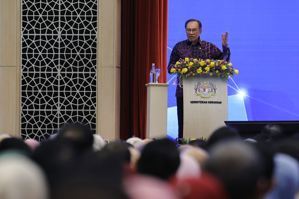 “回馈人民”措施不仅惠及B40 安华:M40及以上也受惠