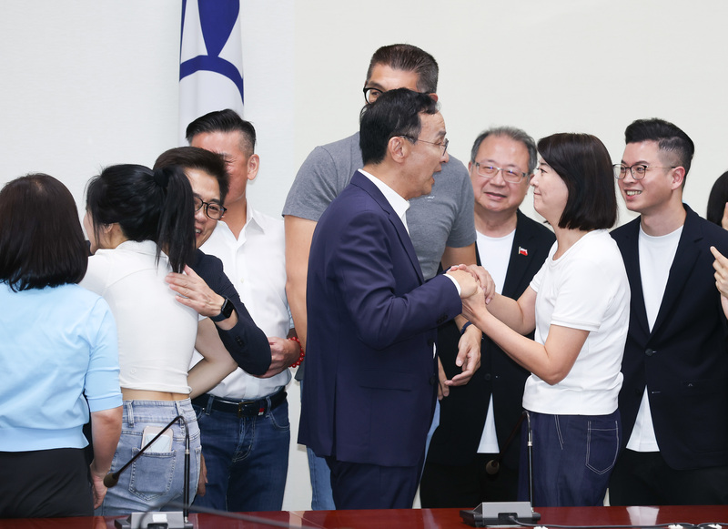 “大罢免”失败 美学者：政治对立恐削弱“国安”