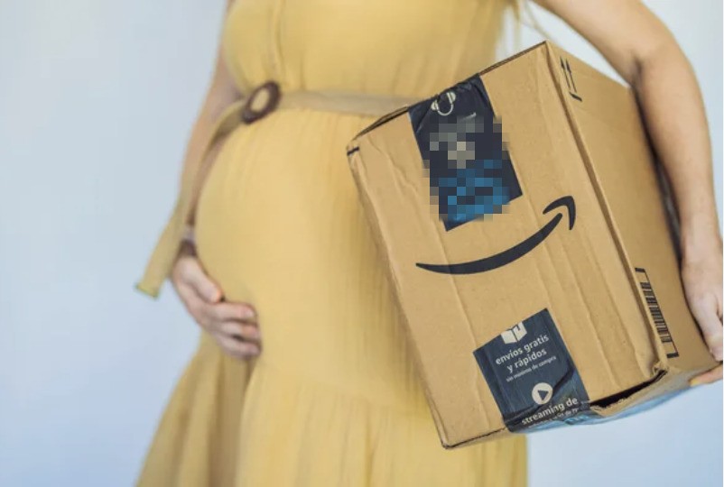 “快递员怀孕不能搭电梯上楼送货？” 新手妈妈吐槽：别出来工作！