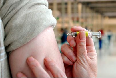 一名儿童之死后─英国加强打击反疫苗错误信息