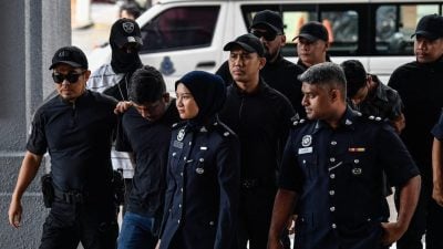 涉持仿真枪恐吓及伤人 停车管理员控11罪