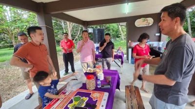 丹欢庆岛坤玉榴梿抢手  饕客高价买心头好喊值得