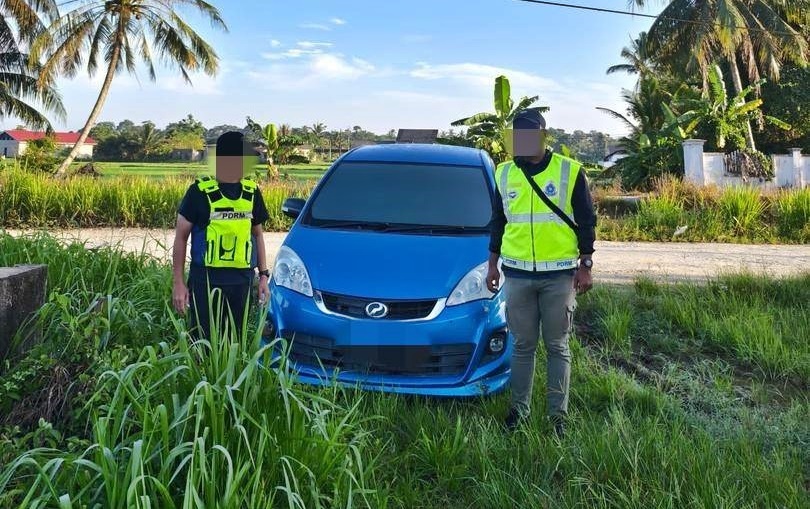 东(已签):普通行动部队在巴西马的布诺苏苏截获一辆可疑车辆,起10万支私烟。