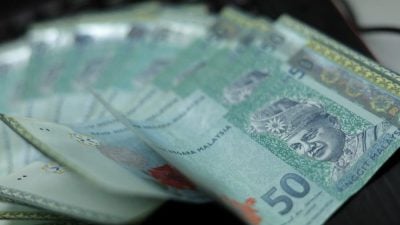 女书记遭”政府官员”连环骗局  13.7万血汗钱一夜蒸发