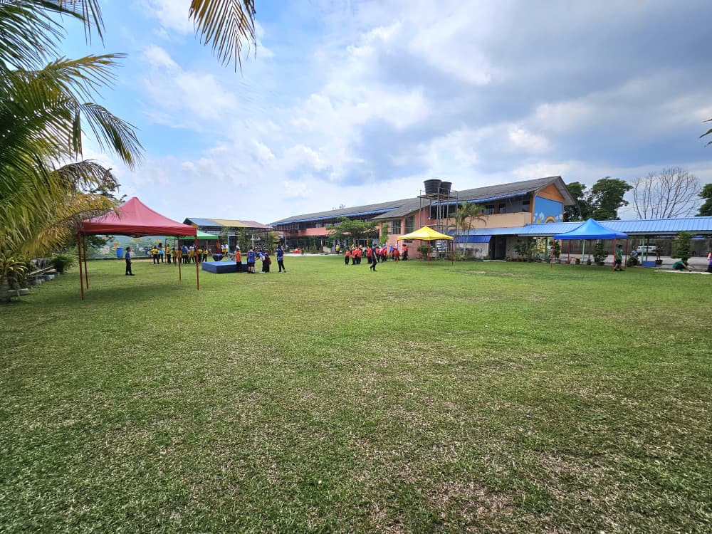 东(已签):吉兰丹文化城狮子会移交UV帐篷予马樟培华华小