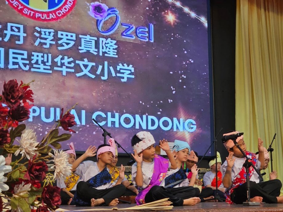 东:吉兰丹中华大会堂会长拿督黄保俊解释,丹华堂去年没办会庆活动,主要是集中在赈灾等福利活动。